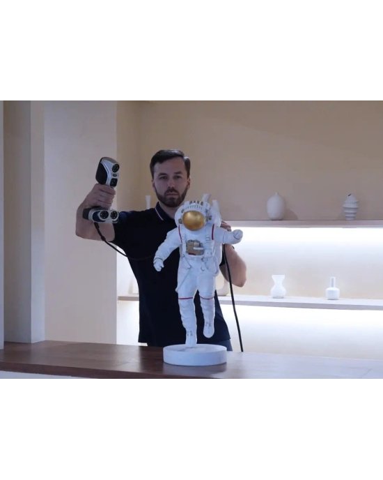 3D scanner Scanology iReal M3