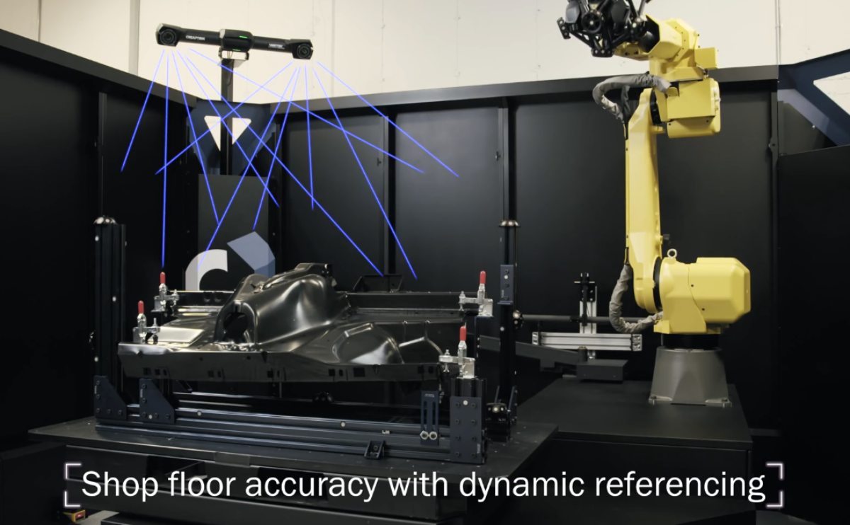 3D scanner Creaform MetraScan-R Black Elite HD in operation