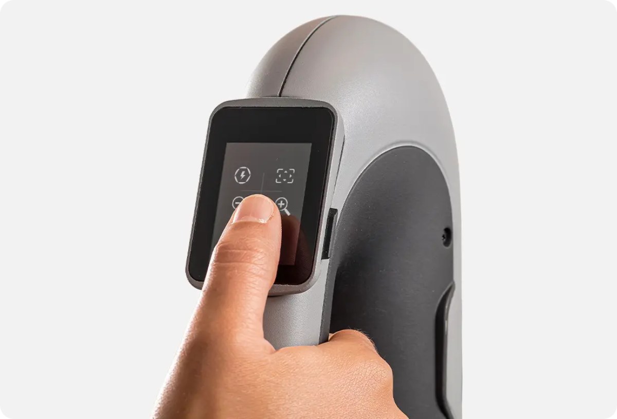 Peel 3 ProCAD: comfortable display, ergonomic handle