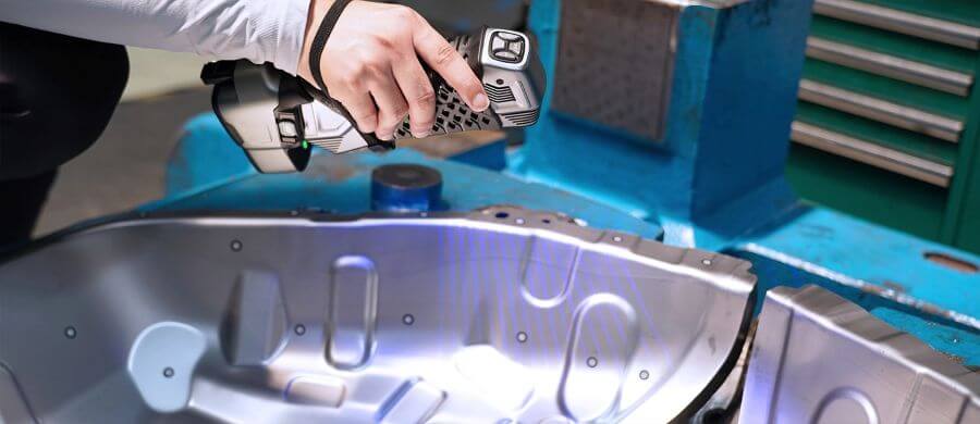 Hyperfine scanning mode using 17 blue laser lines for intricate details.