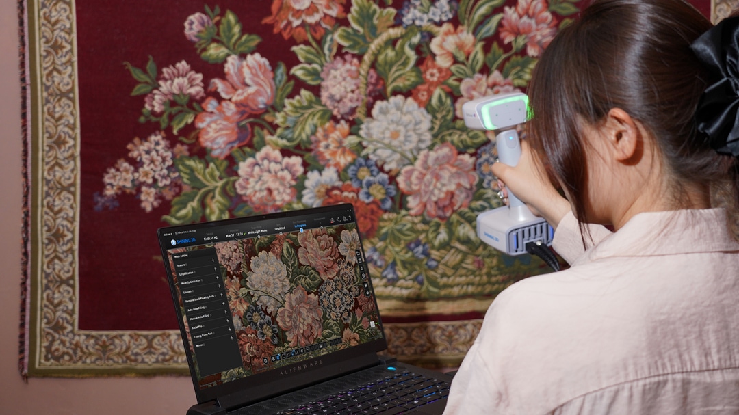 3D texture scanner with a hybrid light source